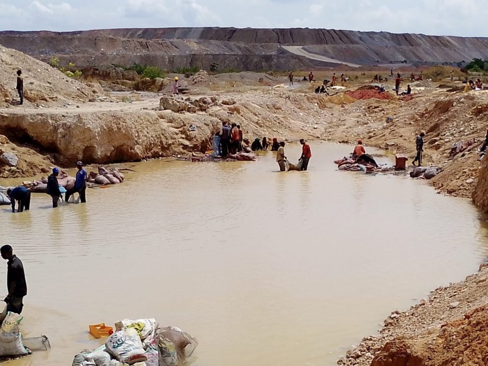 20250422_121541_Ore washing site at the Biwaya mine